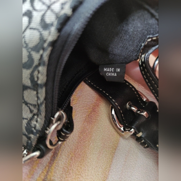 Authentic Coach Signature Mini Soho Pouch Charm Keychain Y2K - Picture 12 of 14